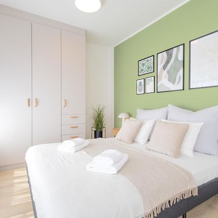 Apartamento Bright 2Br - 7Th Floor, Balcony, Free Parking By Gravity Praga Exterior foto