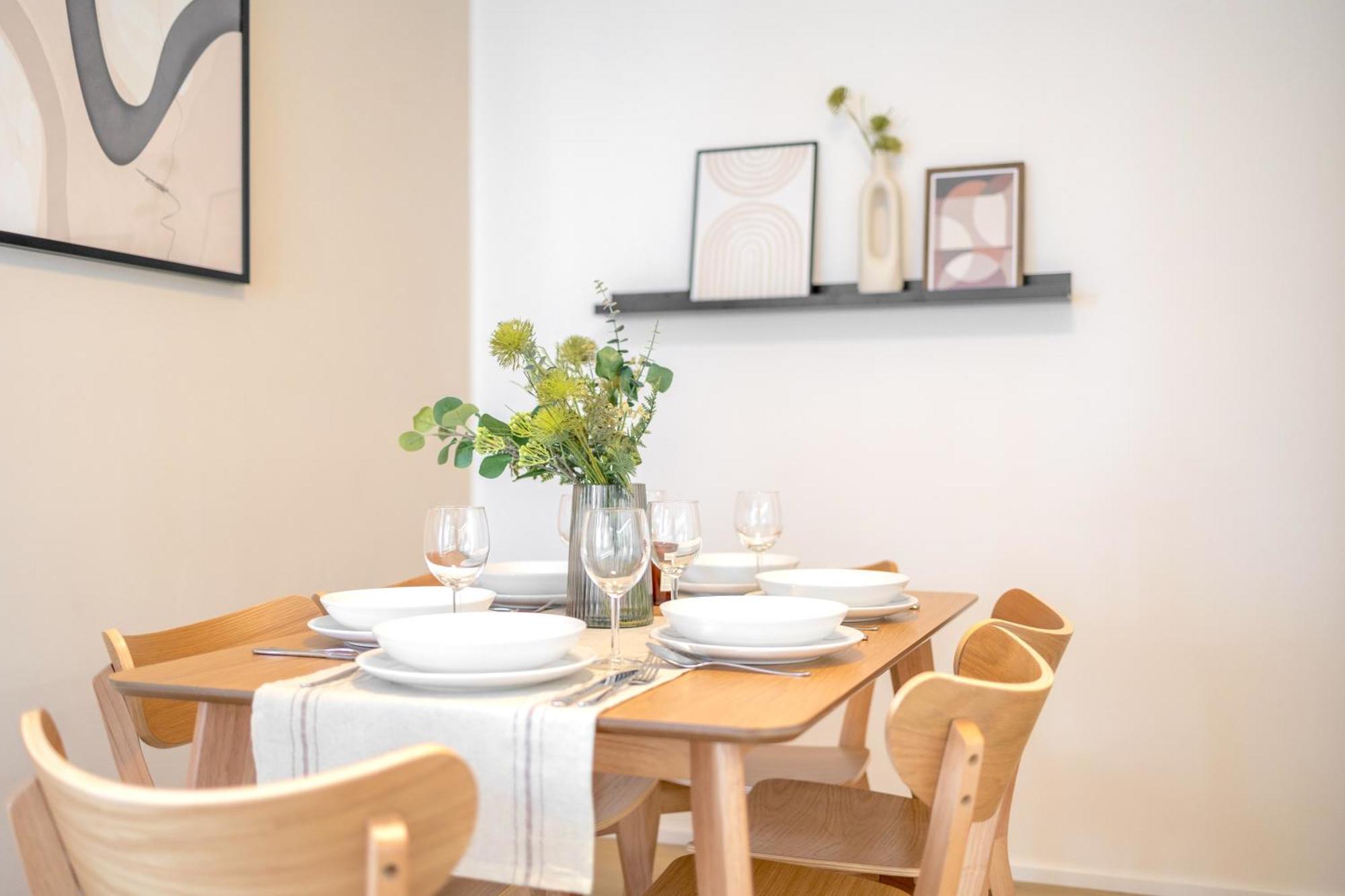 Apartamento Bright 2Br - 7Th Floor, Balcony, Free Parking By Gravity Praga Exterior foto
