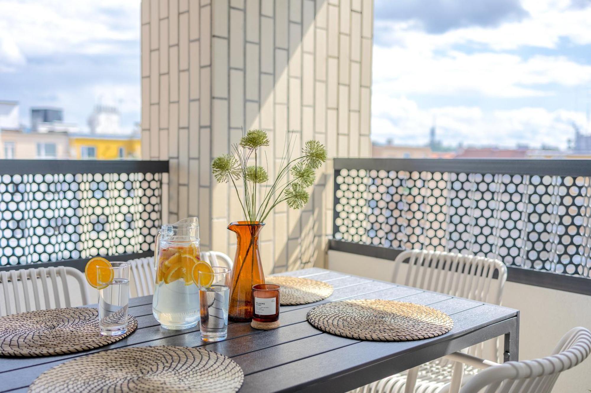 Apartamento Bright 2Br - 7Th Floor, Balcony, Free Parking By Gravity Praga Exterior foto